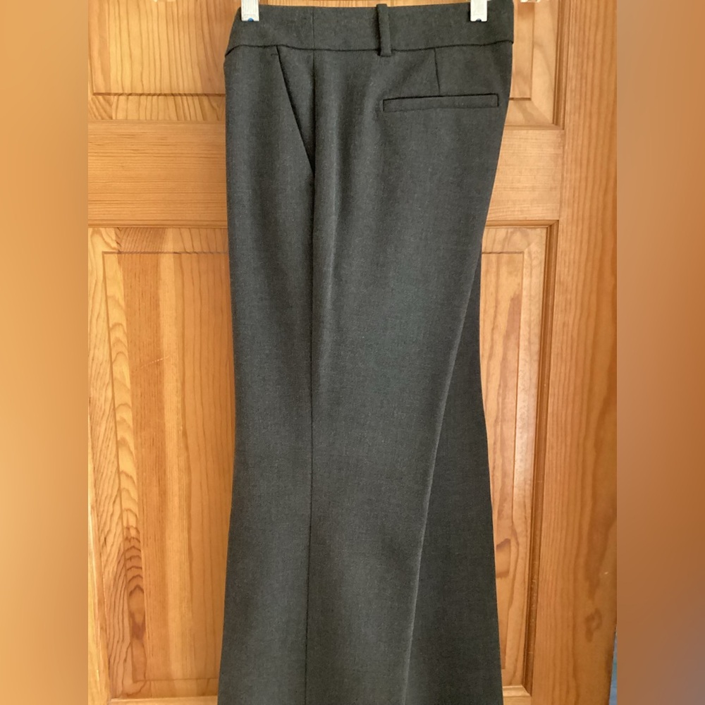 Loft low-rise bootcut trousers. Sz 4. Charcoal grey. 8.5” rise. 30” inseam.